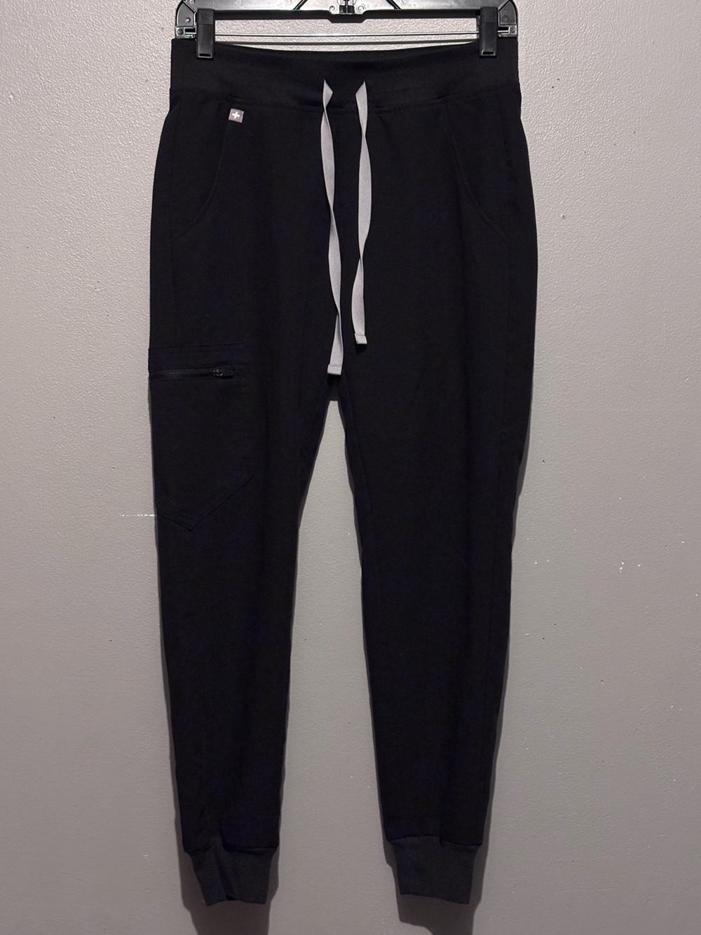 Ladies Black FIGS Jogger Scrub Pants